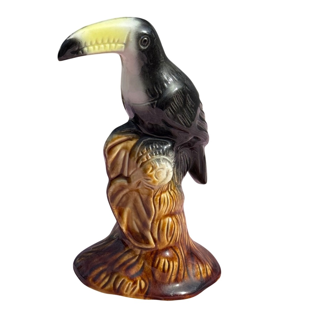 Toucan Figurine Ceramic Bird Statue Tropical Decor Brazil 2043